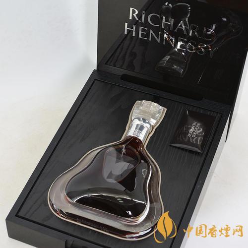 軒尼詩(shī)李察干邑白蘭地價(jià)格 軒尼詩(shī)干邑白蘭地怎么樣