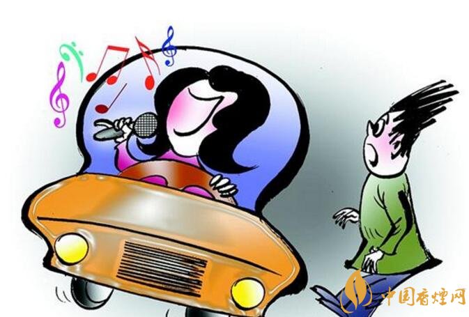 開(kāi)車(chē)抽煙扣分嗎，2018年開(kāi)車(chē)抽煙如何處罰